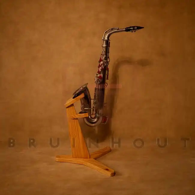 BruinHout SaxoCradle – Wooden Stand for Saxophones